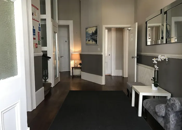 Hotel Ravna Gora Londra